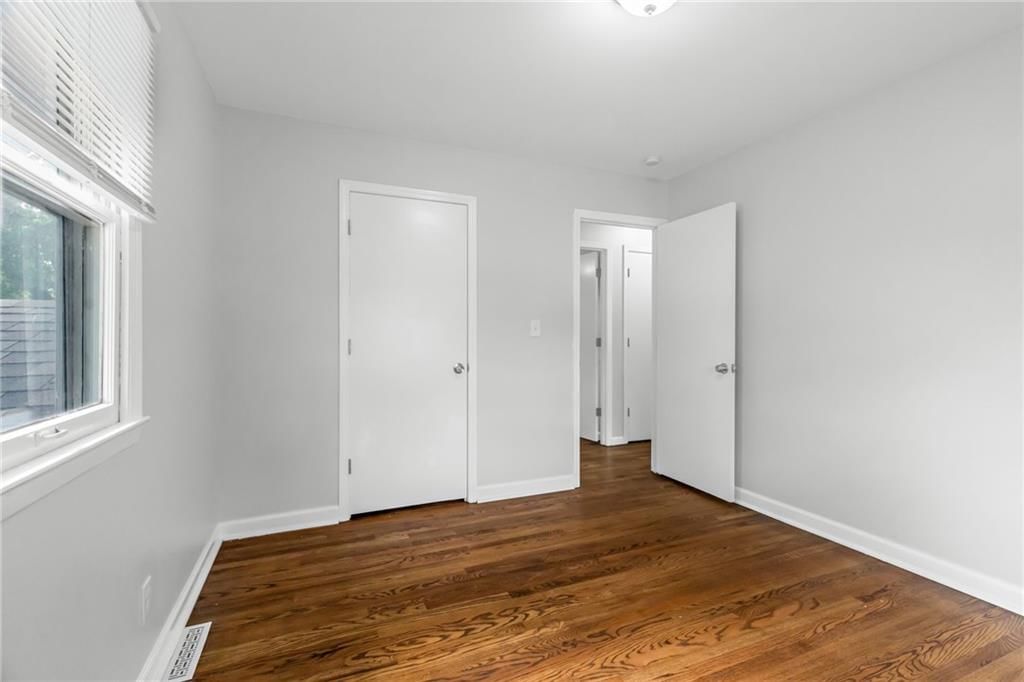 3604 S Adams Avenue — photo 18