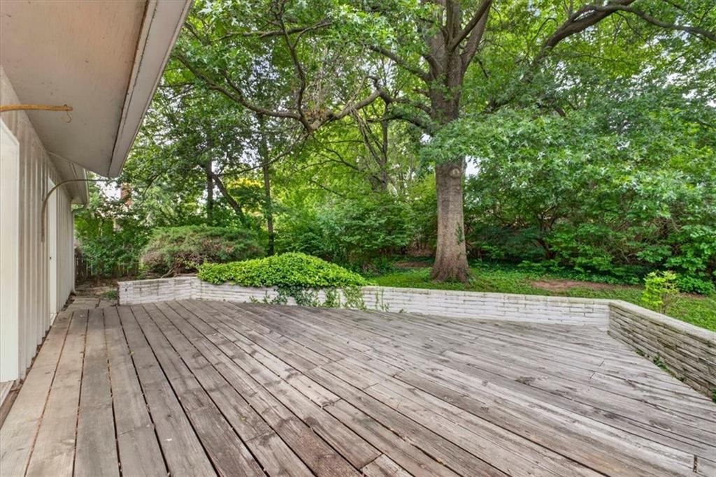 8209 Beverly Street — photo 10