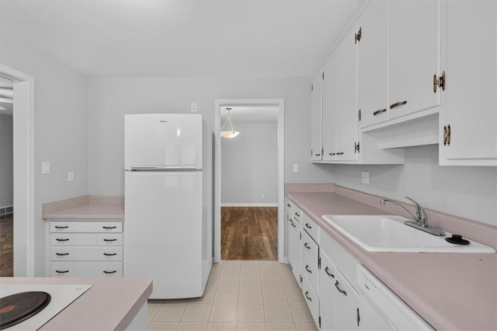 8209 Beverly Street — photo 13