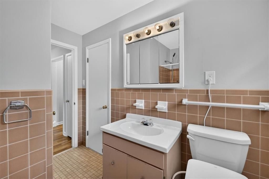 8209 Beverly Street — photo 28
