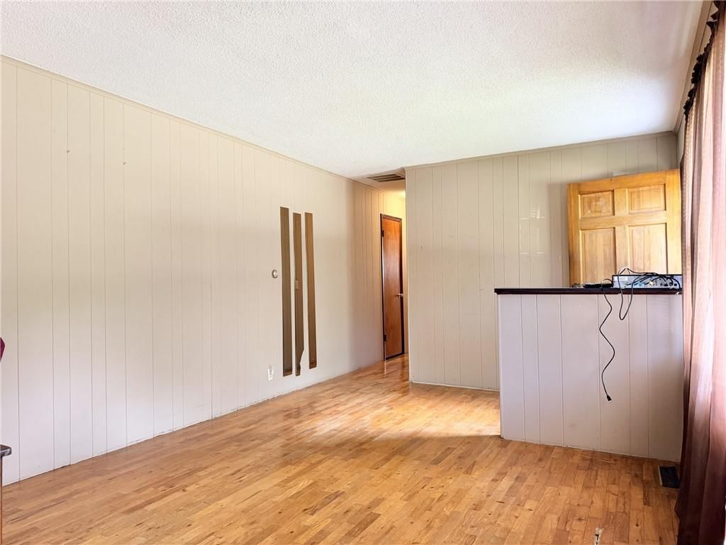 743 S 2nd Street — photo 8