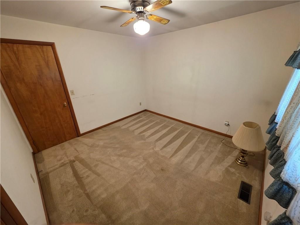 919 W Beech Street — photo 26