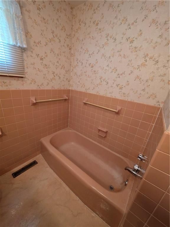 919 W Beech Street — photo 35
