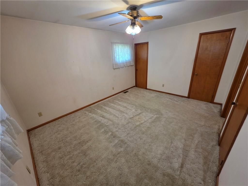 919 W Beech Street — photo 38