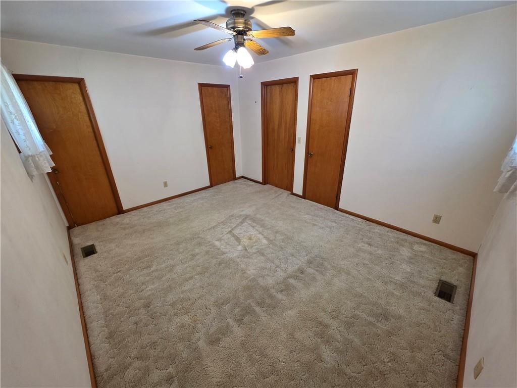 919 W Beech Street — photo 39