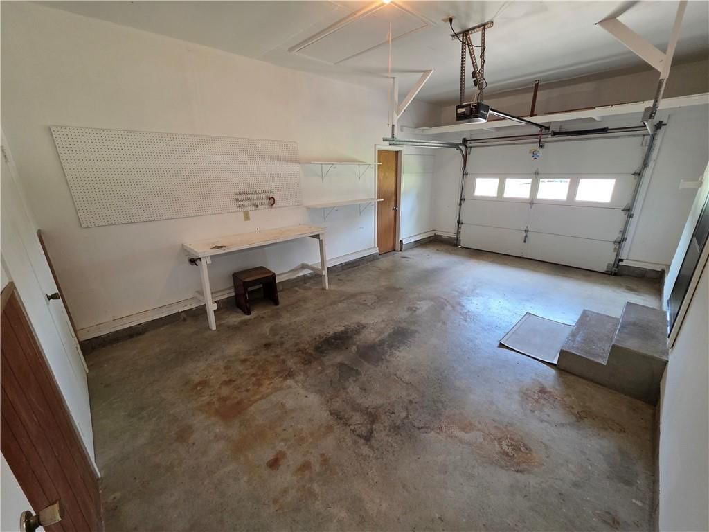 919 W Beech Street — photo 47