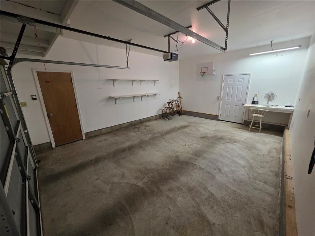 919 W Beech Street — photo 52