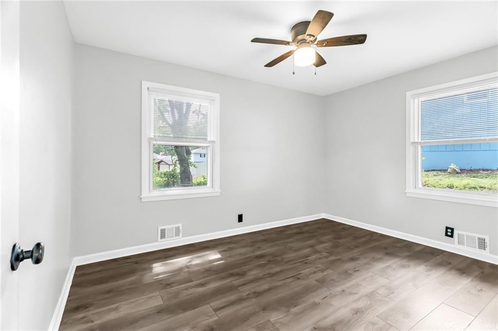 8849 N Locust Street — photo 16
