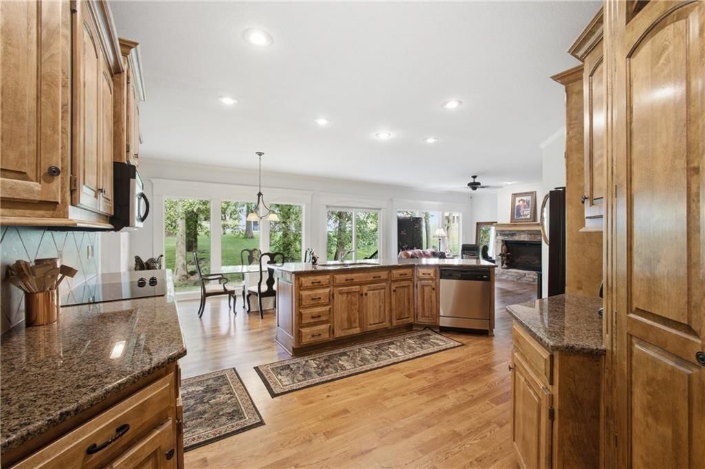 10312 N Revere Avenue — photo 17