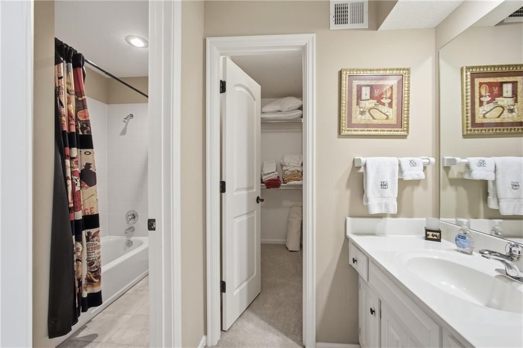 10312 N Revere Avenue — photo 35