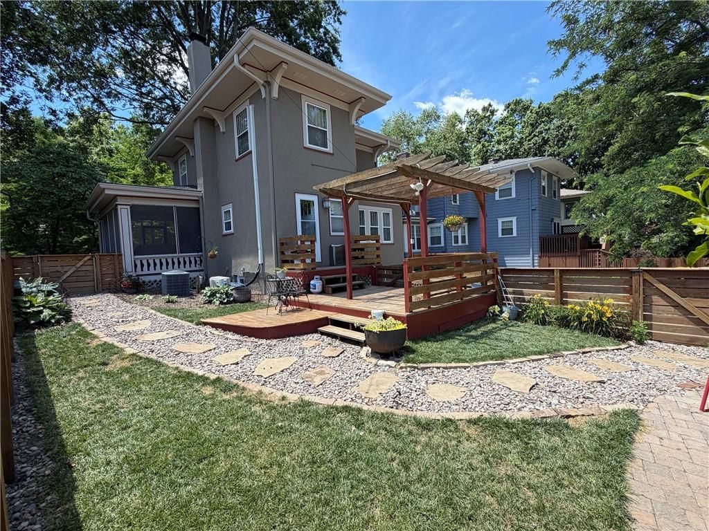 450 W 62nd Terrace — photo 31