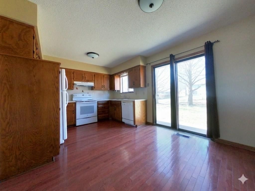 304 N Rice Street — photo 10