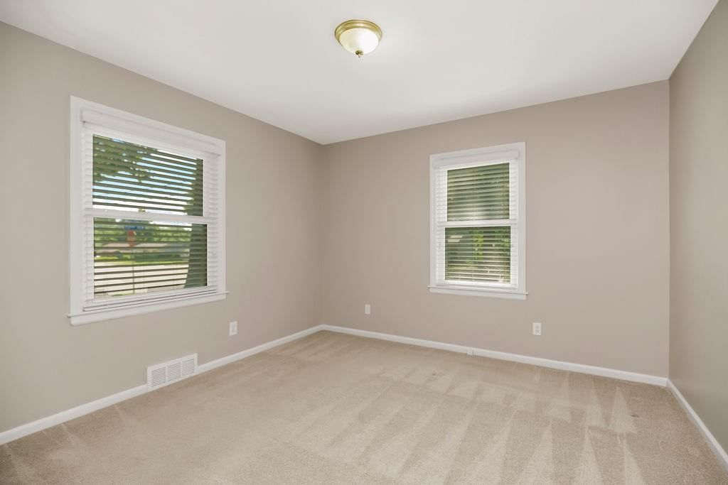 5414 W 72nd Terrace — photo 13