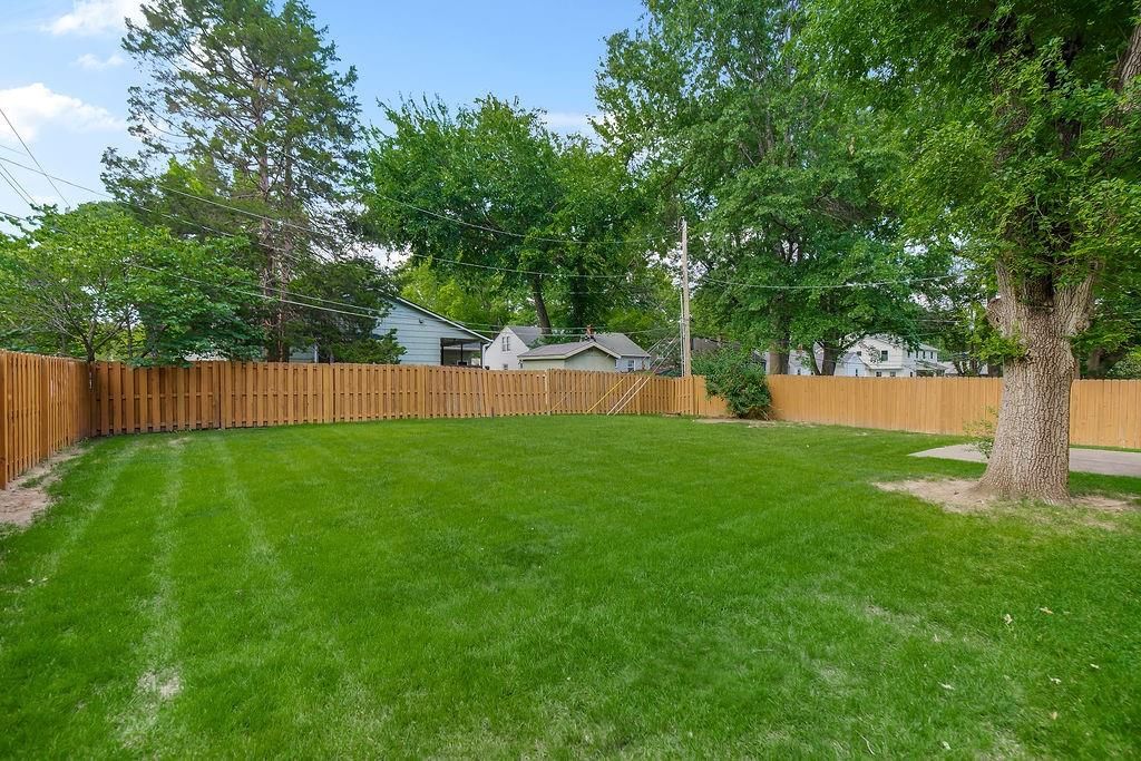 5414 W 72nd Terrace — photo 28