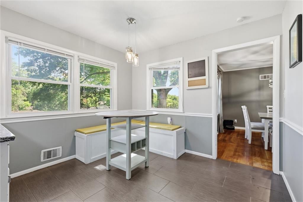 618 E 110th Street — photo 9