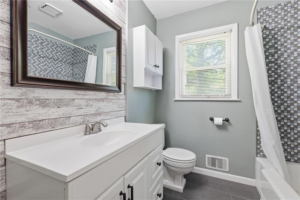 618 E 110th Street — photo 18