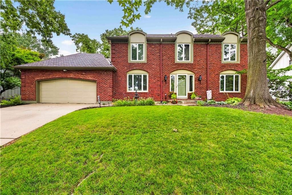 304 NW Aspen Street — photo 2