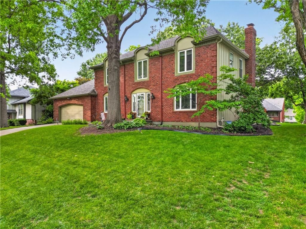 304 NW Aspen Street — photo 3