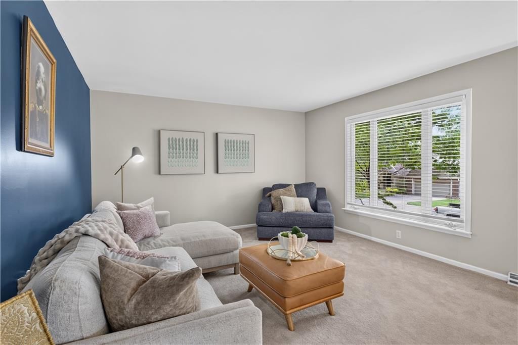 304 NW Aspen Street — photo 9