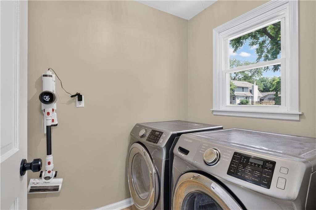 304 NW Aspen Street — photo 24