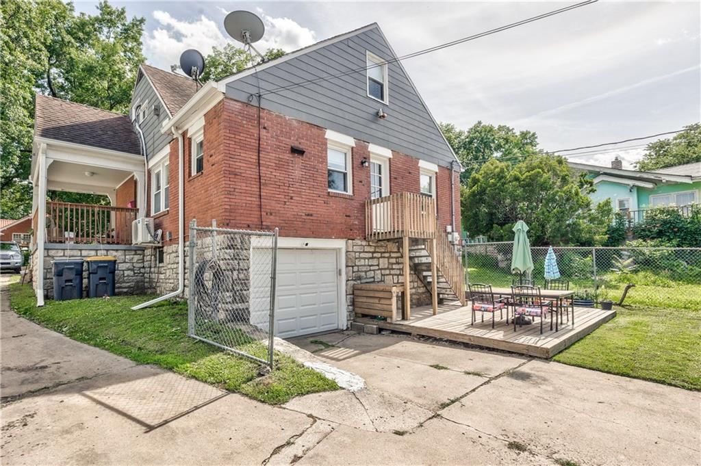 1176 E 77th Terrace — photo 29