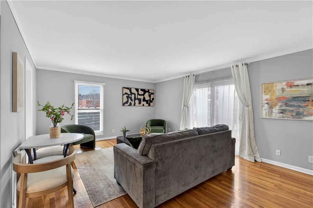 4430 Jarboe Street — photo 3