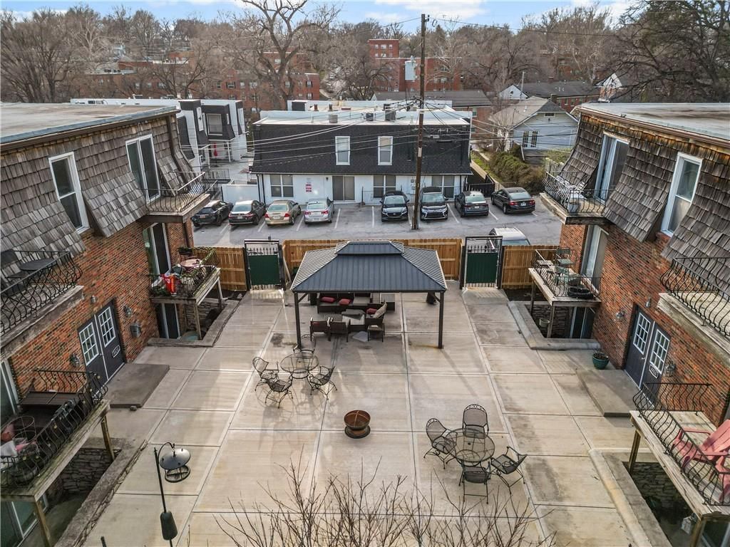 4430 Jarboe Street — photo 16
