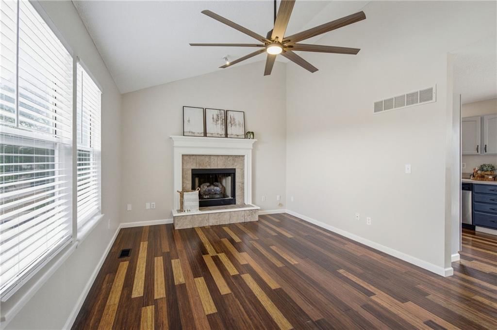 31320 W 172nd Terrace — photo 6