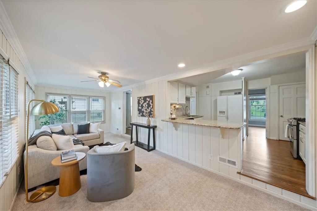 4933 Booth Street — photo 9