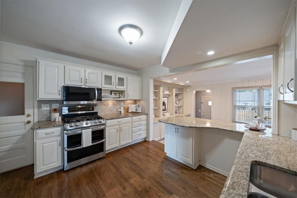 4933 Booth Street — photo 14