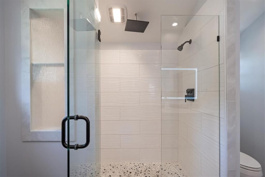 4933 Booth Street — photo 21