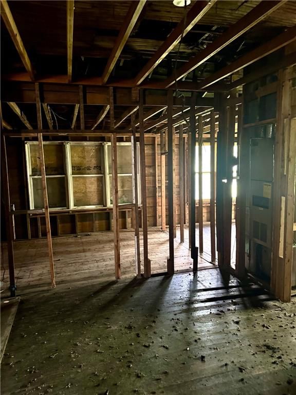 617 N Houston Street — photo 10