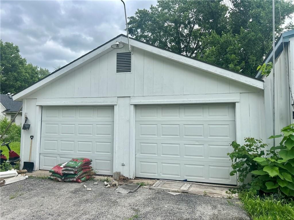 617 N Houston Street — photo 21