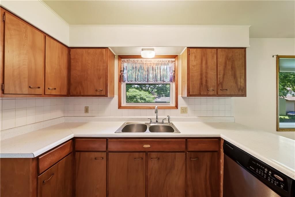 5013 NE 58th Street — photo 9