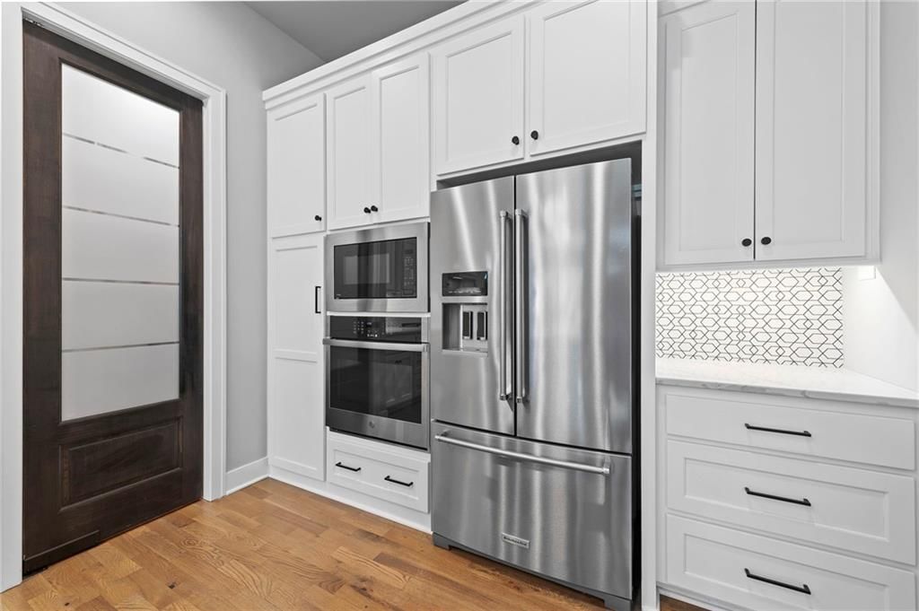 21510 W 45th Terrace — photo 18