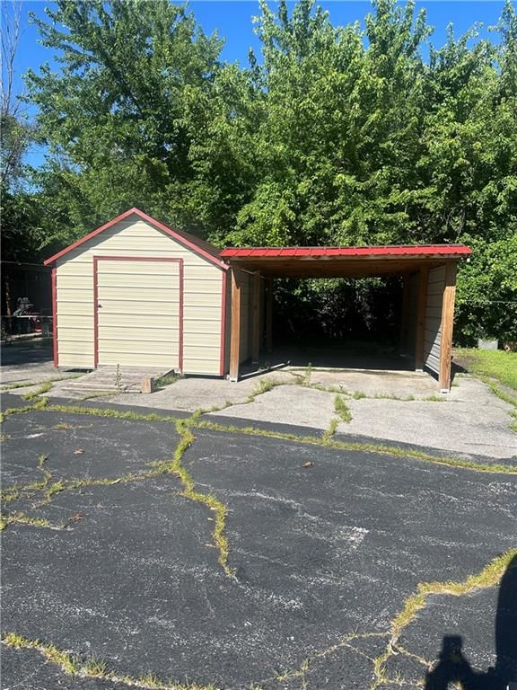 1099 NE 50 Highway — photo 23