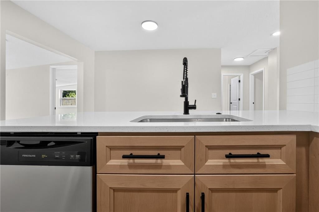 1243 S Mccoy Street — photo 11