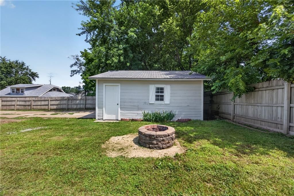 1243 S Mccoy Street — photo 32