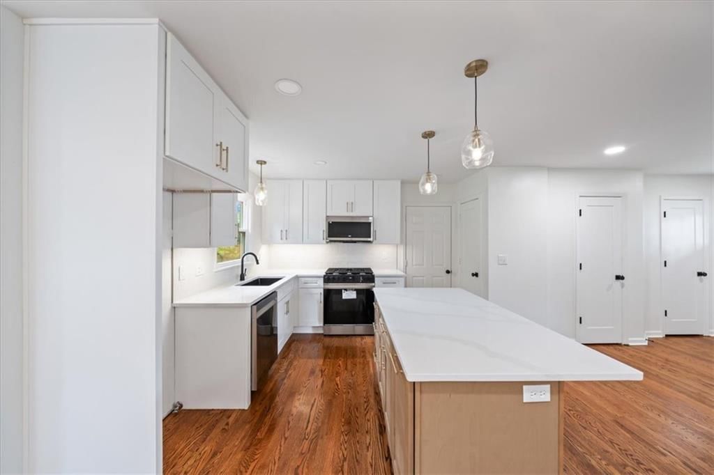 5711 W 78th Terrace — photo 12