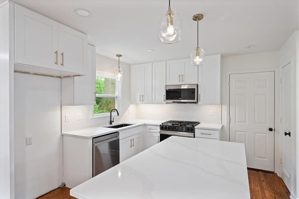 5711 W 78th Terrace — photo 36
