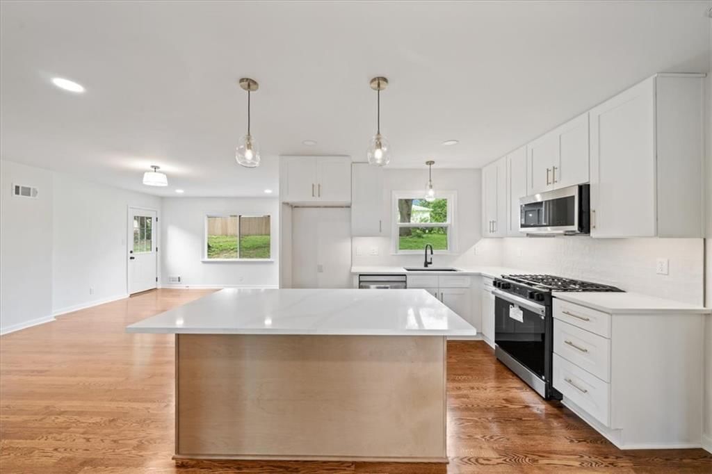 5711 W 78th Terrace — photo 37