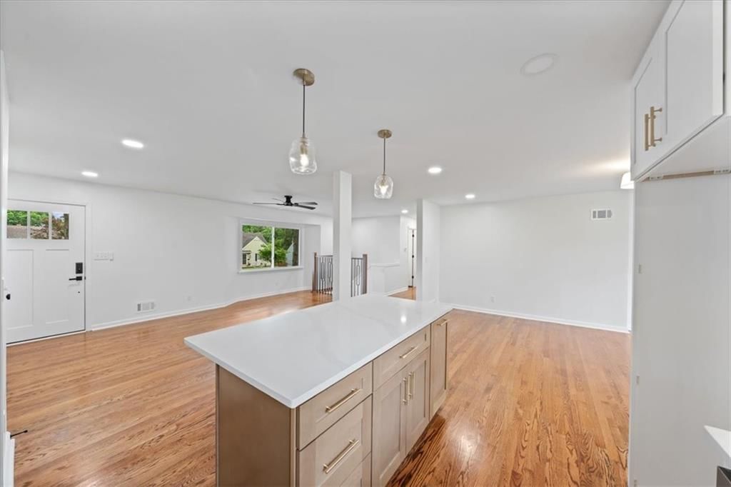 5711 W 78th Terrace — photo 39