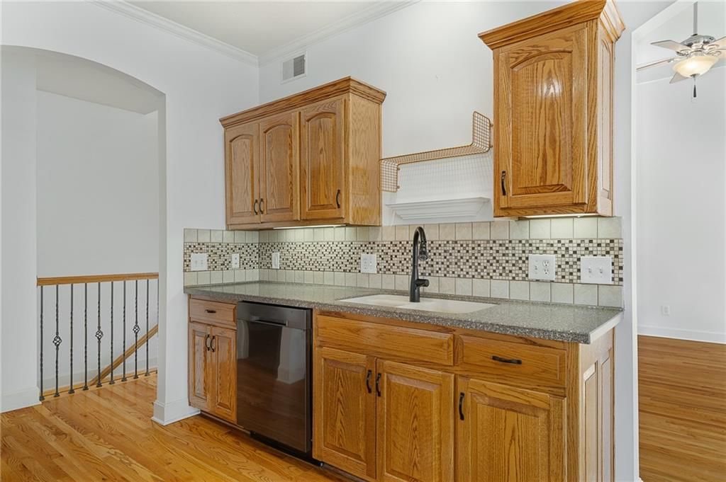 15613 White Drive — photo 11
