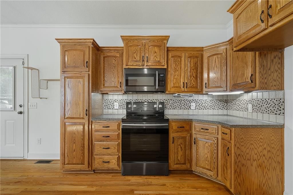 15613 White Drive — photo 12