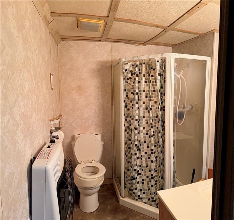 126 W 9th Street — photo 16