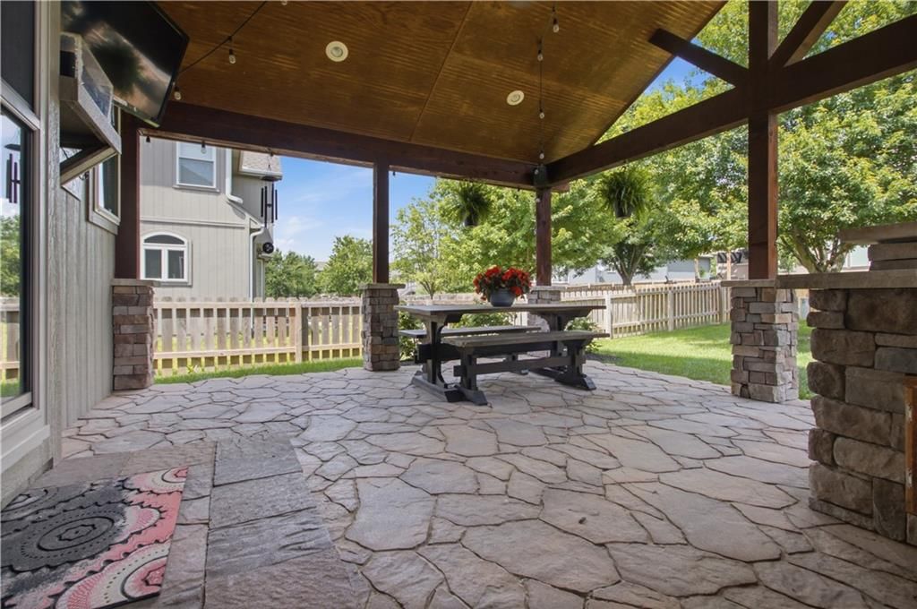 5537 Aminda Street — photo 6