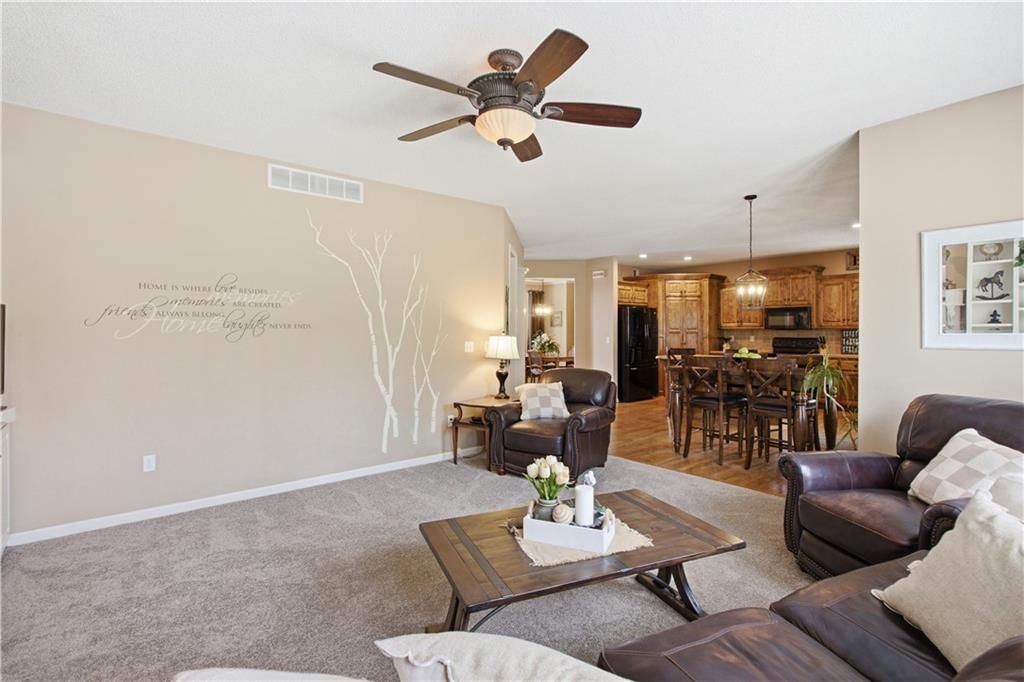 5537 Aminda Street — photo 24