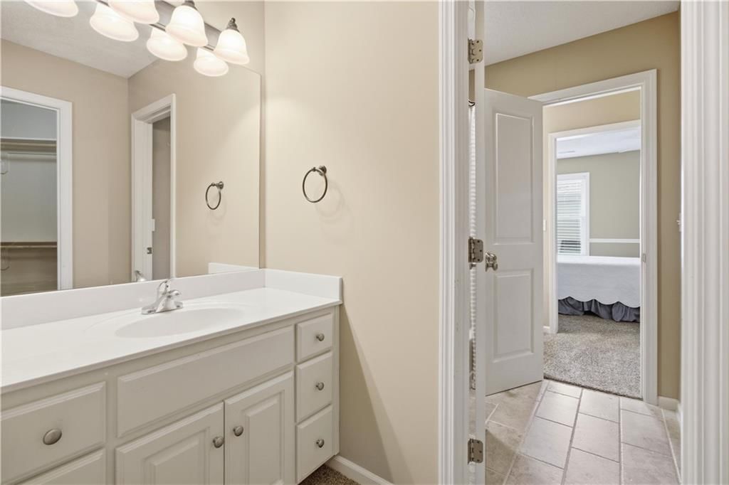 5537 Aminda Street — photo 31