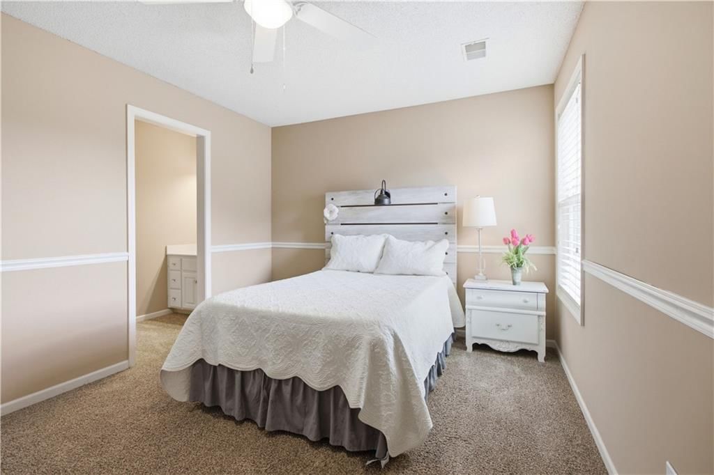 5537 Aminda Street — photo 33
