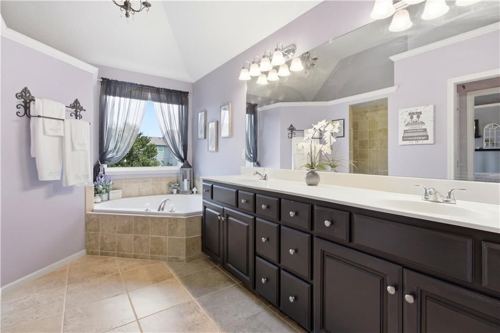 5537 Aminda Street — photo 39